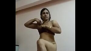 Randi girl change his dress